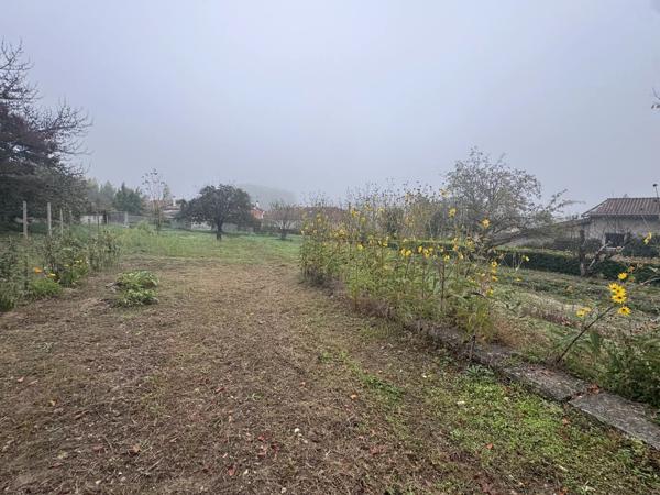 Beau terrain plat de 526m2 avec vue sur le château de Septème
