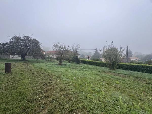 Beau terrain plat de 526m2 avec vue sur le château de Septème