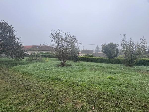 Beau terrain plat de 526m2 avec vue sur le château de Septème