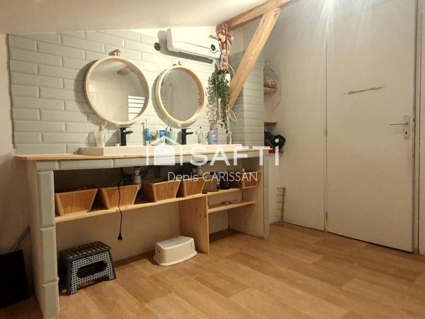 Propriété équestre 2 Ha, maison + appartement; box,écurie, dépendance, garage....