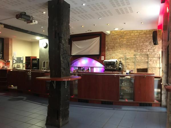 Dpt Dordogne (24), à vendre PERIGUEUX immeuble de 360 m²