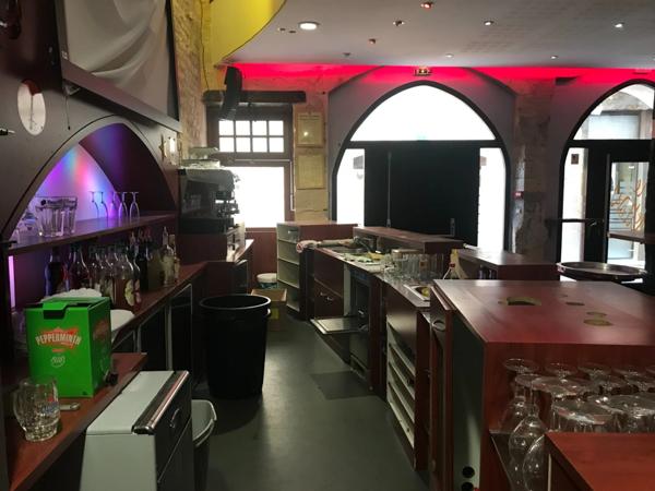 Dpt Dordogne (24), à vendre PERIGUEUX immeuble de 360 m²