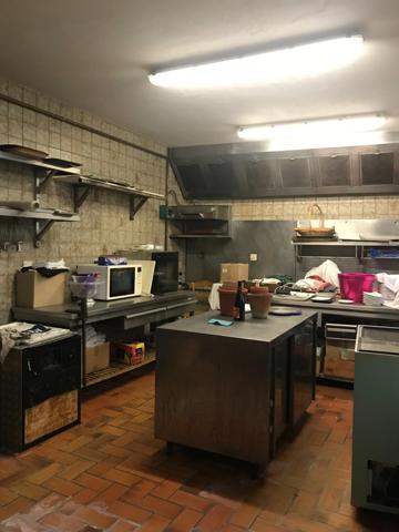 Dpt Dordogne (24), à vendre PERIGUEUX immeuble de 360 m²