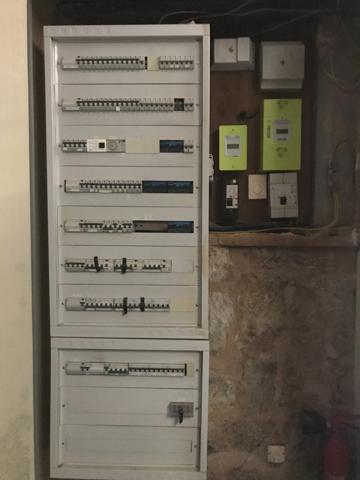 Dpt Dordogne (24), à vendre PERIGUEUX immeuble de 360 m²