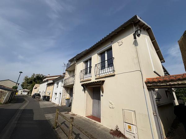 86580 VOUNEUIL SOUS BIARD Immeuble Vouneuil Sous Biard - 228 m2