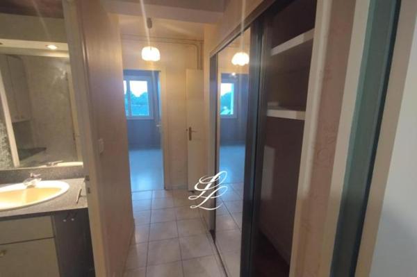 Location - Appartement 3 pièces 56 m 2 RENNES (35000)
