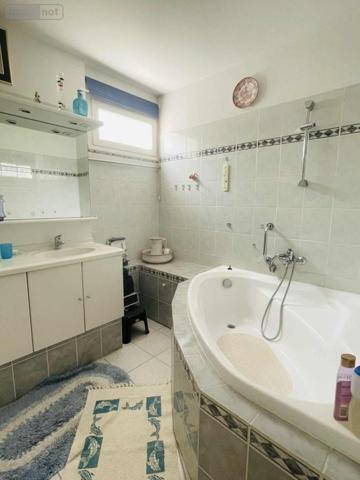 Maison à vendre à Saint-Hilaire-Saint-Florent dans le Maine-et-Loire (49400), ref : 49075-664