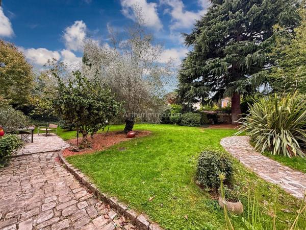 Vente Maison 9 pièces 291 m2 à Limeil-Brévannes