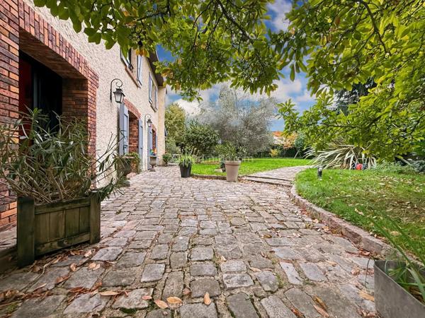 Vente Maison 9 pièces 291 m2 à Limeil-Brévannes