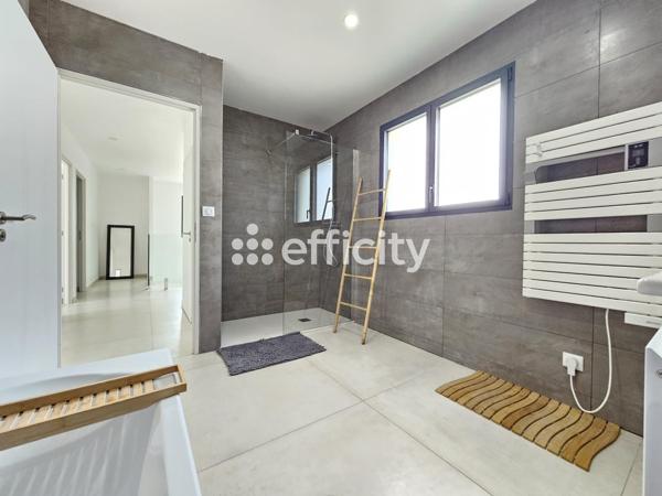 Maison 5 pièces - 138 m² Bien prestige