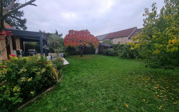 Maison à vendre    4 pièces •  Méréville