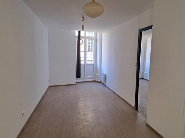 LIMOUX CENTRE VILLE APPART T2