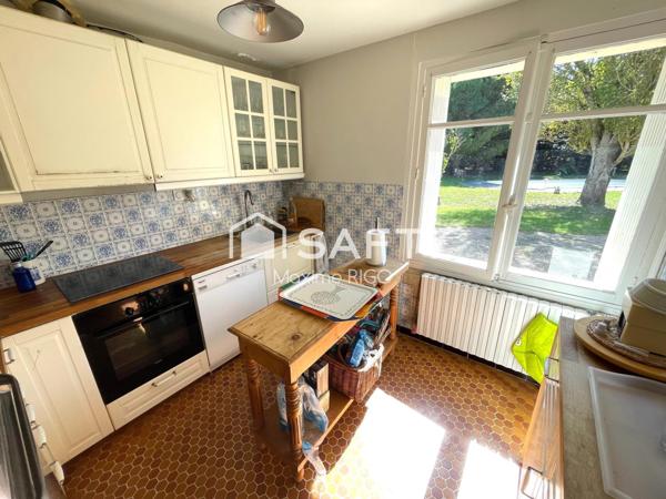 Ferme en pierre 6 pièces 218m² avec 2 hangars