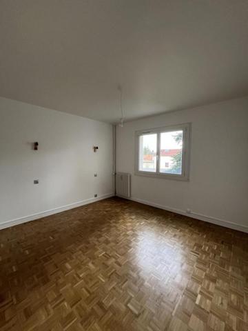 REF 12330- RÉSIDENCE LE PROVENCE - F5 AU 1ER AVEC BALCON