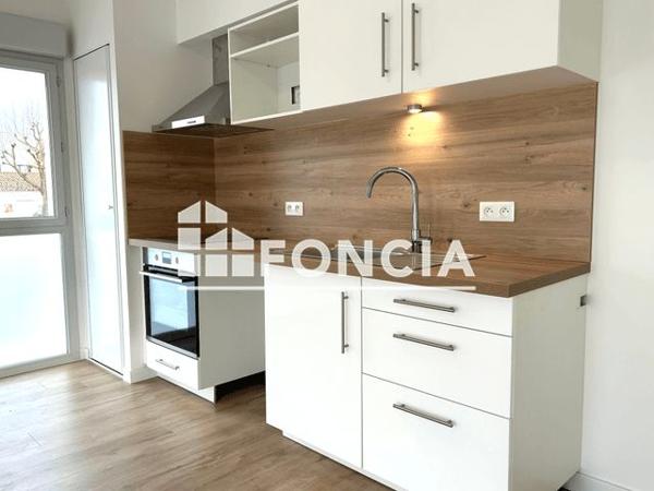 Location Appartement 4 pièces 77.42 m² - 37 AVENUE DU COMMANDANT LYSIACK Aytre 17440