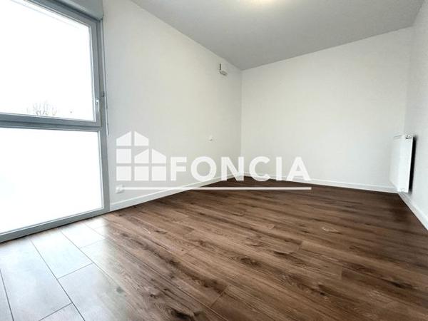 Location Appartement 4 pièces 77.42 m² - 37 AVENUE DU COMMANDANT LYSIACK Aytre 17440