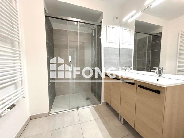 Location Appartement 4 pièces 77.42 m² - 37 AVENUE DU COMMANDANT LYSIACK Aytre 17440