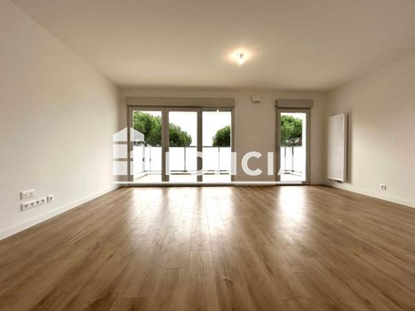 Location Appartement 4 pièces 77.42 m² - 37 AVENUE DU COMMANDANT LYSIACK Aytre 17440