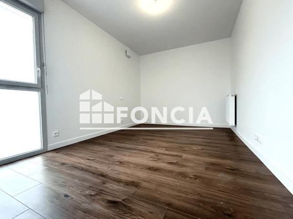 Location Appartement 4 pièces 77.42 m² - 37 AVENUE DU COMMANDANT LYSIACK Aytre 17440