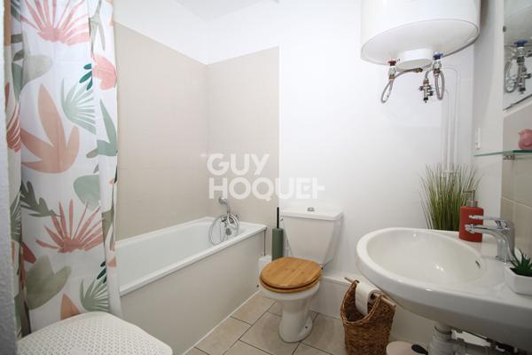 À louer ? Studio meublé à Canet-en-Roussillon, disponible de septembre à juin.