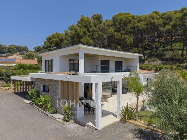 Villa contemporaine neuve avec piscine Bali, suite indépendante et prestations haut de gamme