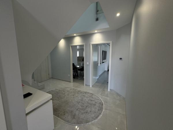 6 pièces - 127 m2 - ESCHAU 67114