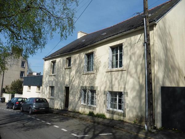 Ensemble immobilier QUIMPERLE 9 pièces 206 m2 habitables