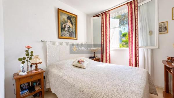 Vente                                                      Appartement
                        
                     2 pièces                      30 m2                     à Fréjus