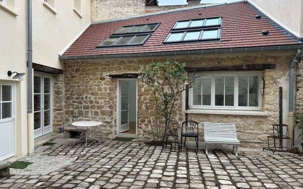 Maison à louer    5 pièces • 135,76 m2 Châtillon