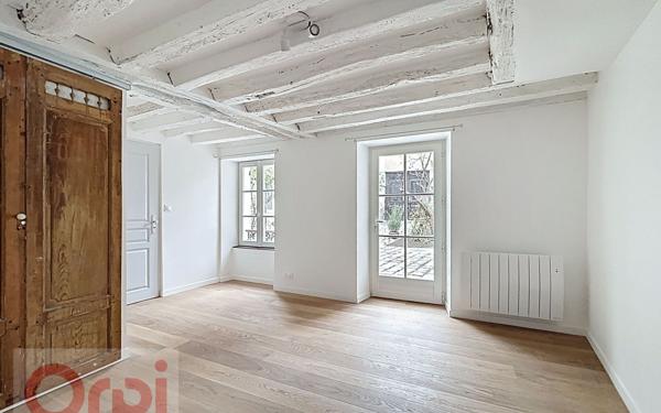 Maison à louer    5 pièces • 135,76 m2 Châtillon