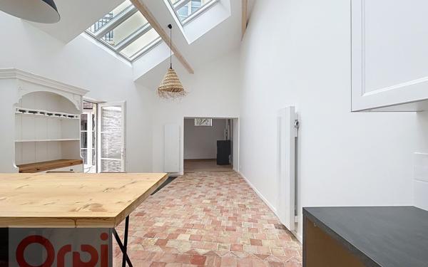 Maison à louer    5 pièces • 135,76 m2 Châtillon