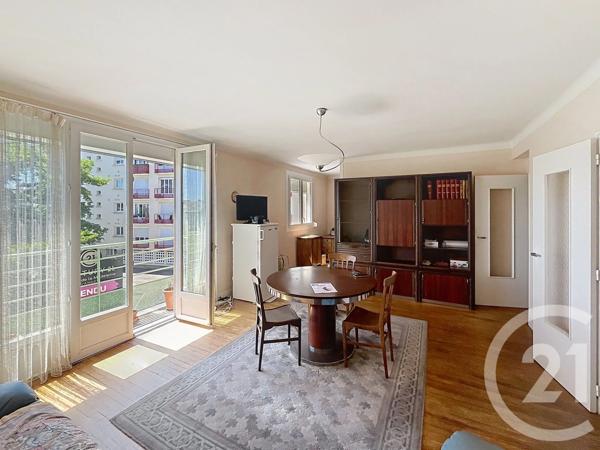 Appartement T4 à vendre  4 pièces - 82,87 m 2   VANNES  - 56