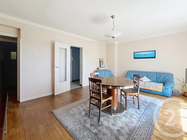 Appartement T4 à vendre  4 pièces - 82,87 m 2   VANNES  - 56