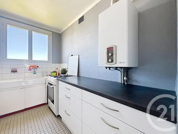 Appartement T4 à vendre  4 pièces - 82,87 m 2   VANNES  - 56