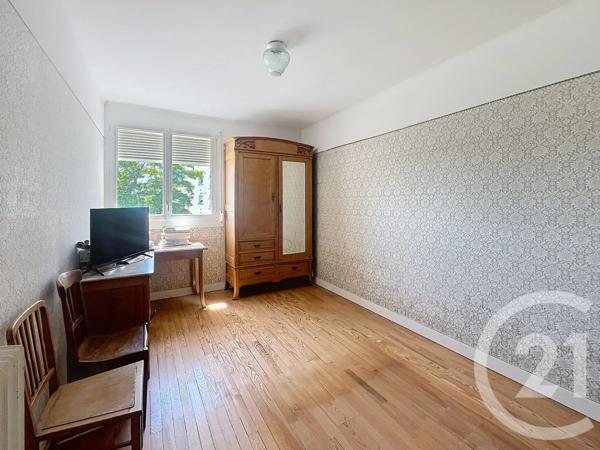 Appartement T4 à vendre  4 pièces - 82,87 m 2   VANNES  - 56