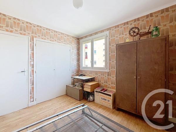 Appartement T4 à vendre  4 pièces - 82,87 m 2   VANNES  - 56