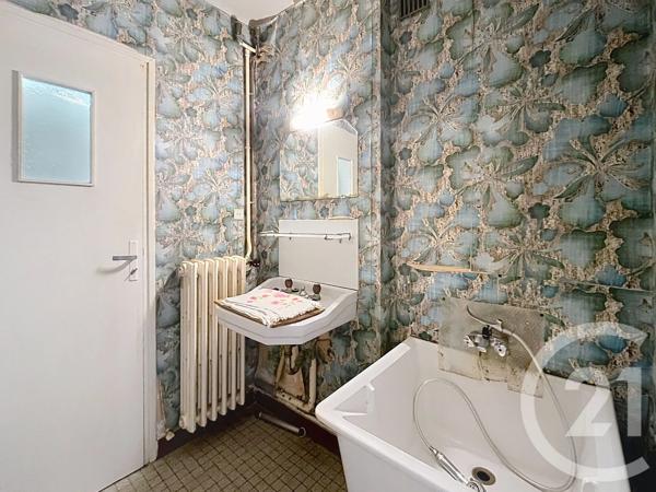 Appartement T4 à vendre  4 pièces - 82,87 m 2   VANNES  - 56