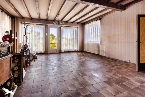 Maison 260 190 € Saint-Junien 6 p 140 m² DPE D