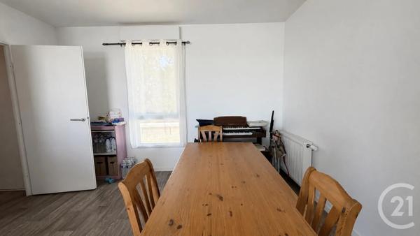 Appartement T3 à vendre  3 pièces - 65,24 m 2   VANNES  - 56