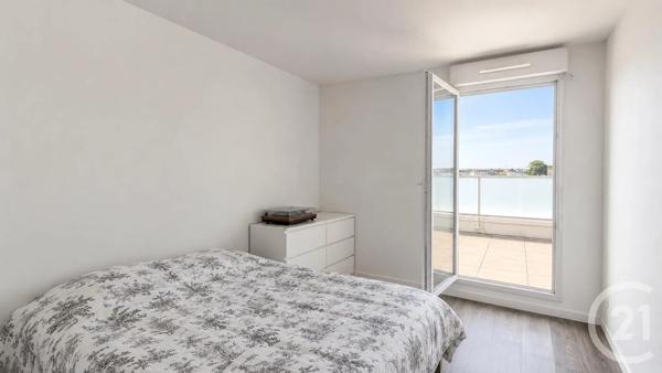 Appartement T3 à vendre  3 pièces - 65,24 m 2   VANNES  - 56
