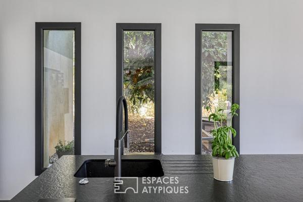 Villa contemporaine avec piscine cadre nature