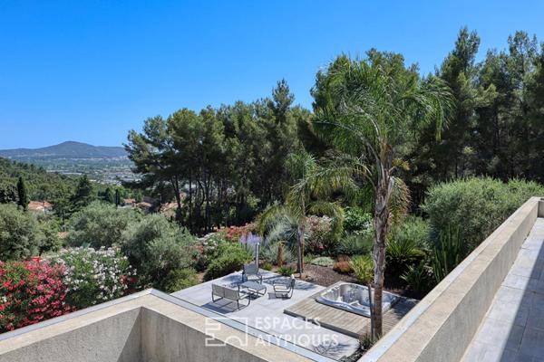 Villa contemporaine avec piscine cadre nature