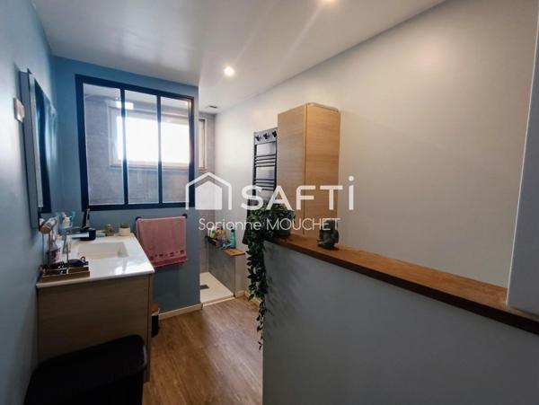 Maison mitoyenne familiale rénovée