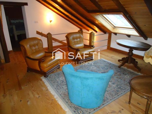 FERME ENTIÈREMENT RENOVEE DE 308 m² SUR 1103 m²