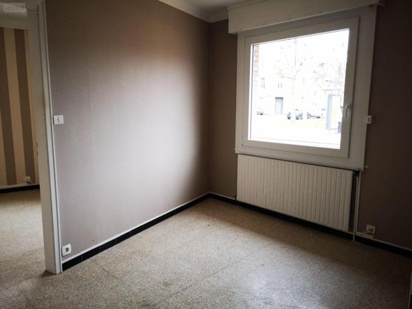 Local commercial à louer à Coudekerque-Branche dans le Nord (59210), ref : S5334