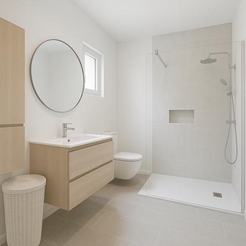 Cuers ! Propriété de 320 m2 avec garage à rénover