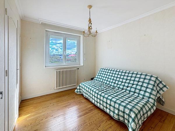 MAISON 5 CHAMBRES AVEC JARDIN QUARTIER CESSON