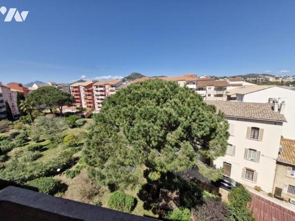 Appartement T2 dernier étage + Place de parking