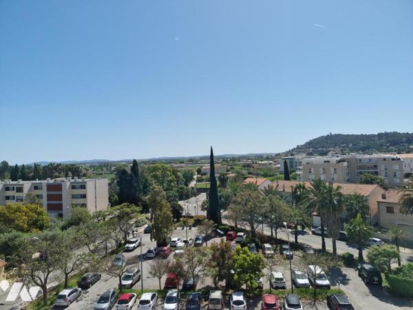 Appartement T2 dernier étage + Place de parking