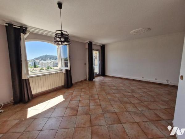 Appartement T2 dernier étage + Place de parking